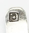 Antiek-zilveren-mantelhaak streekdracht Cadzand