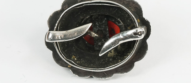 Antiek bloedkoralen ketting met zilveren bootsluiting