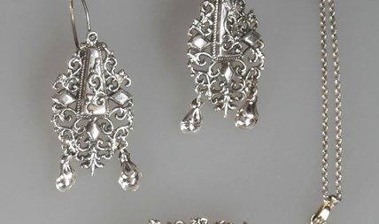 Antieke set zilveren streeksieraden