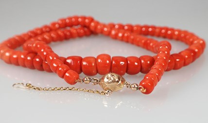 Antiek bloedkoralen ketting