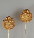 Antieke gouden kroonspelden uit de streekdracht Zuid-Beveland