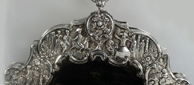 Antieke 18e eeuw zilveren tasbeugel streekdracht Friesland