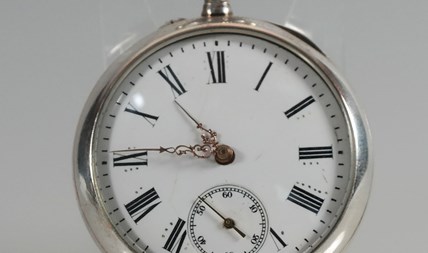 Antiek zilveren zakhorloge