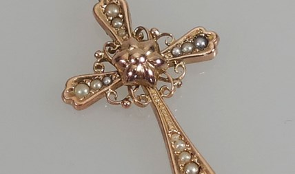 Antiek gouden kruishanger