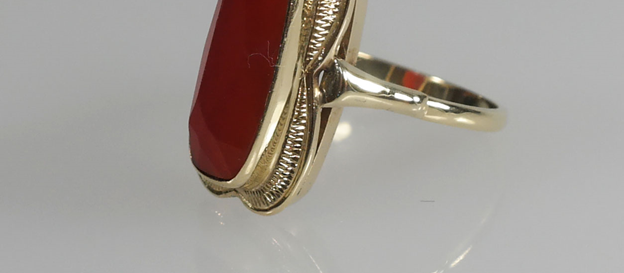 Gouden ring met karneool