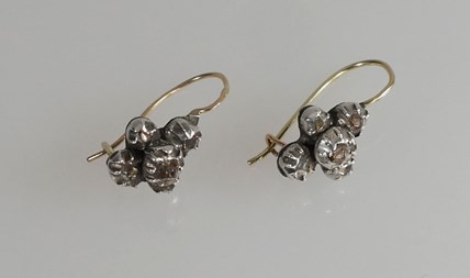 Verkocht! Antieke diamanten oorbellen