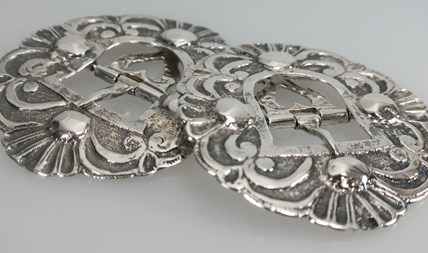 Antieke zilveren schoengespen streekdracht Walcheren