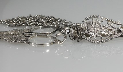 Antieke zilveren naai chatelaine