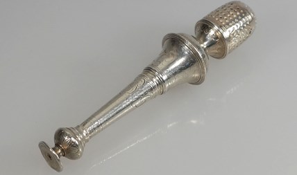 Antiek zilveren naainecessaire