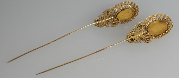Antieke 18-karaats gouden kapspelden streekdracht Noord-Holland