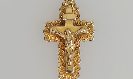 Antiek gouden kruisje
